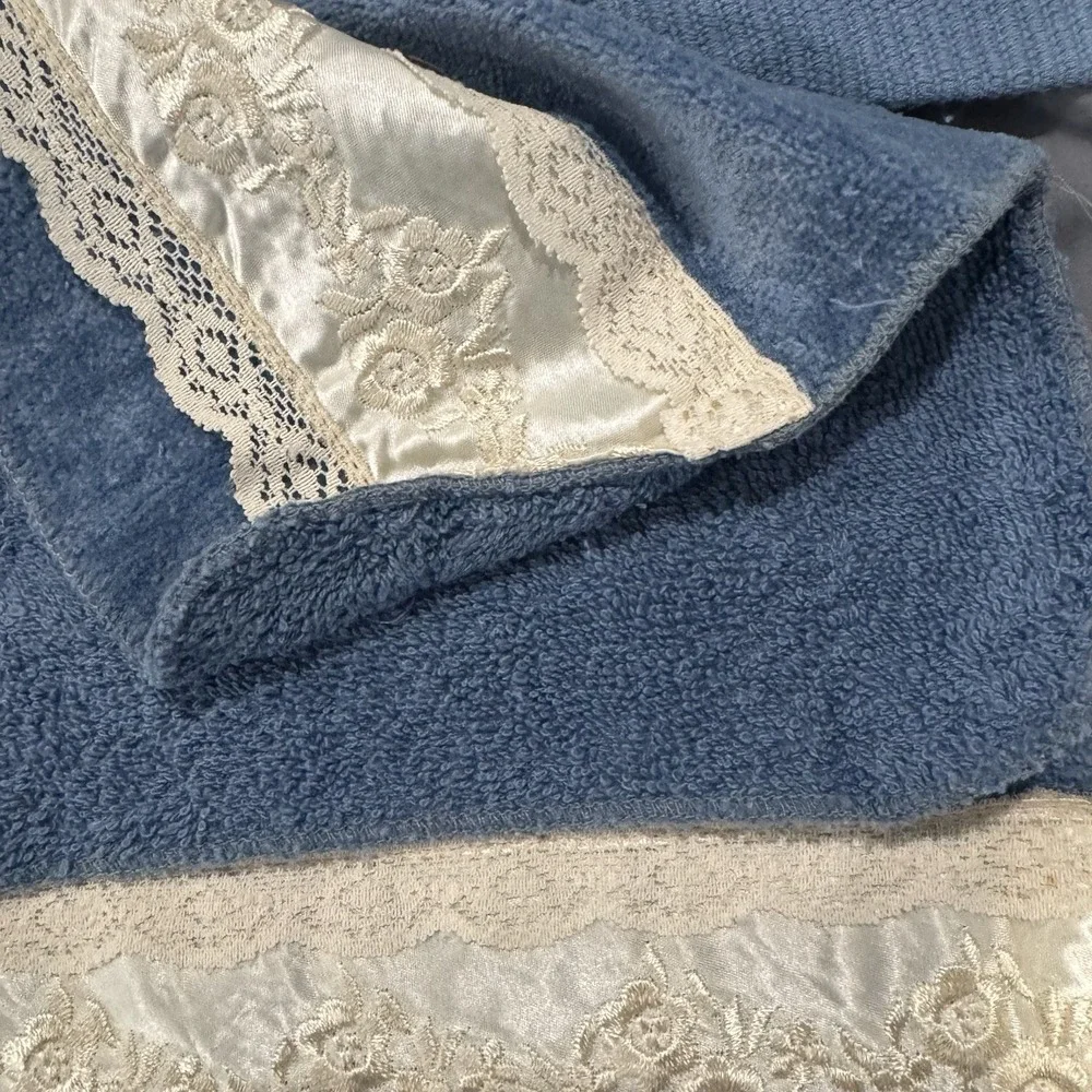 Vintage Saturday‎ Knight Ltd. Blue Bath Set 2 Towels 4 Washcloths Silk/Lace USA